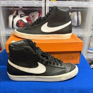 Nike Blazer mid’77 Black and White High-Top Sneakers